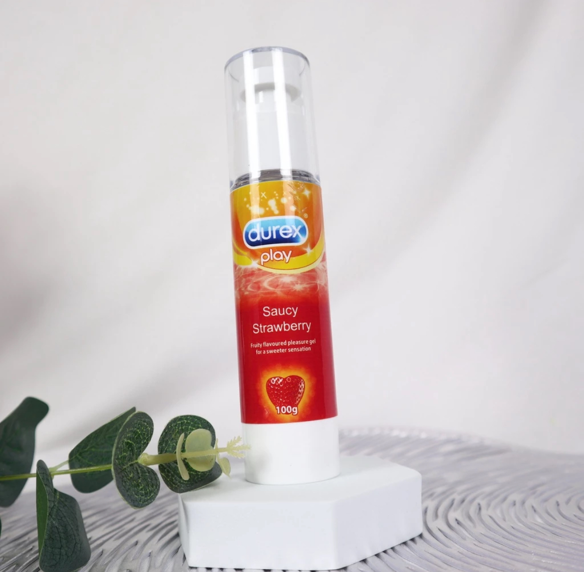 Gel bôi trơn hương dâu Durex play 100ml 3